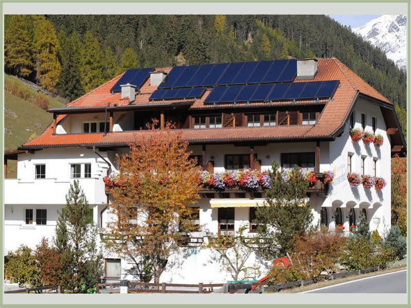 Sonnenhof - Apartments & Zimmer Kaunertal Exterior foto